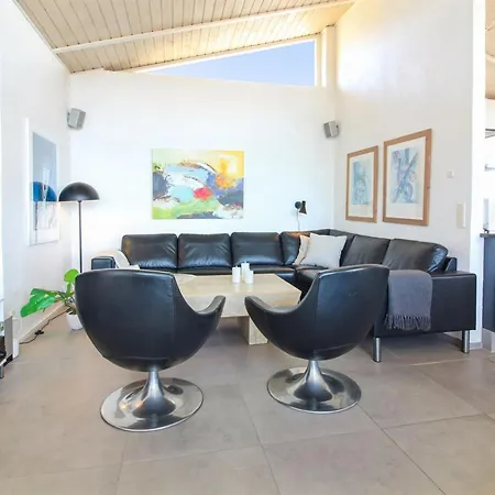 Judeth - 300m From The Sea By Interhome Feriehus